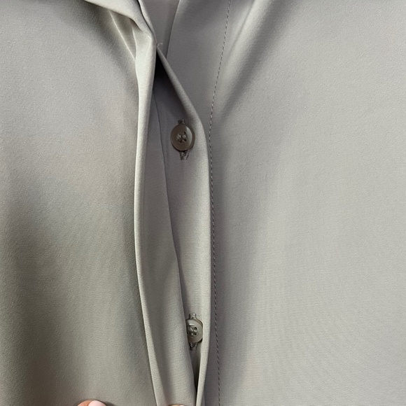 H&M Long Sleeve Button-Up Blouse - Picture 4 of 7